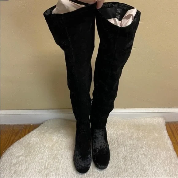 G.C. Shoes Bailey Velour Black Thigh Boots Size 9 - Picture 1 of 7